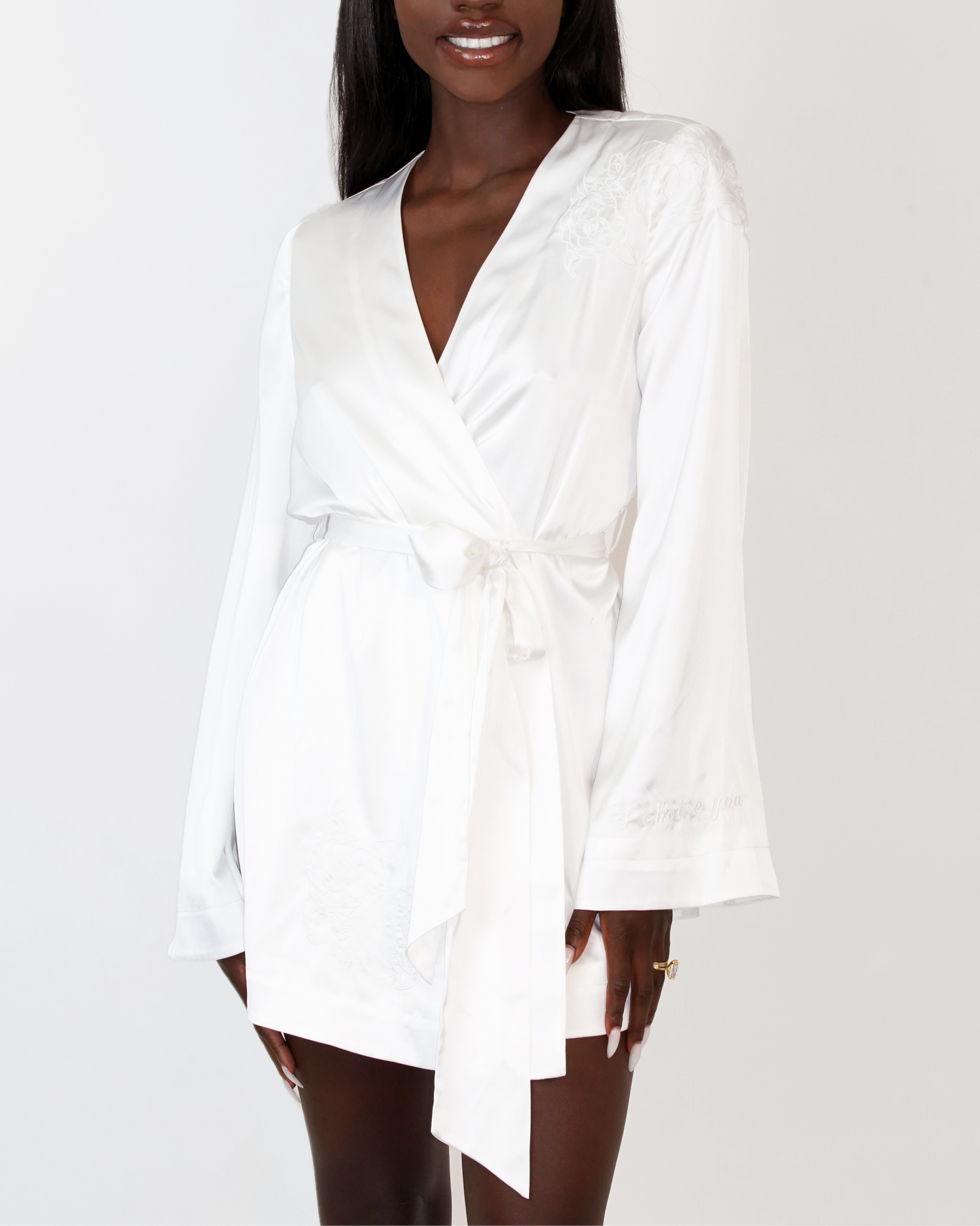 CAMELLIA EMBROIDERED ROBE